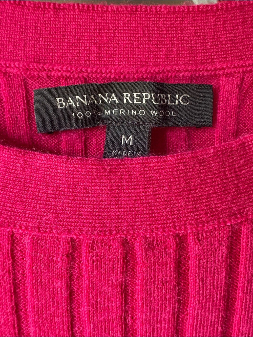 Banana Republic Ribbed Crewneck Sweater in Bright Pink - Picture 3 of 3